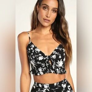 NEW Lulus Crop Top Womens Black White Floral Smocked Ruffle Tie Front Size S